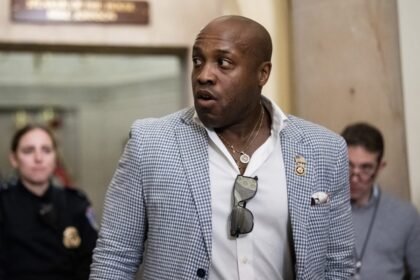 Johnson Stalled for Tardy GOP Rep to Cast Deciding Vote Against Bill to Block War on Venezuela