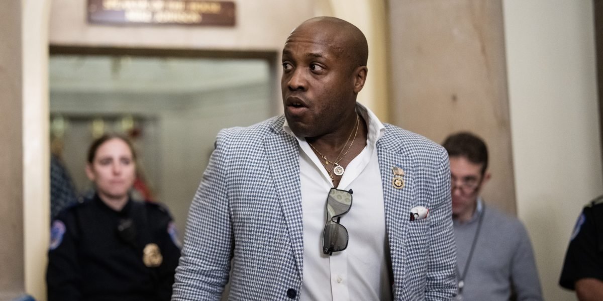 Johnson Stalled for Tardy GOP Rep to Cast Deciding Vote Against Bill to Block War on Venezuela
